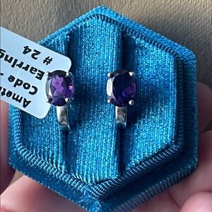 NWT Natural 8X6mm Purple Amethyst Gemstone Earring in 925 Silver English Lock
